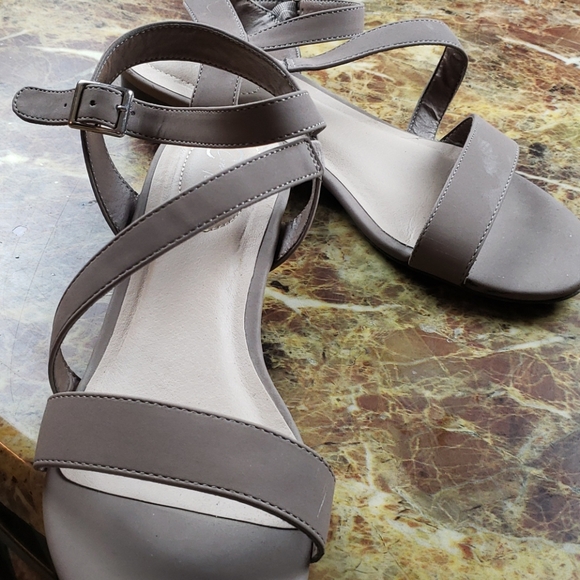 Nude C Comfort Sandals - Picture 7 of 7